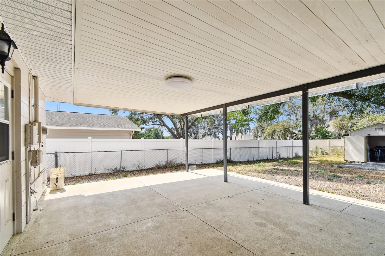 Image 55 of 81 For 1102 Shadowbrook Drive N