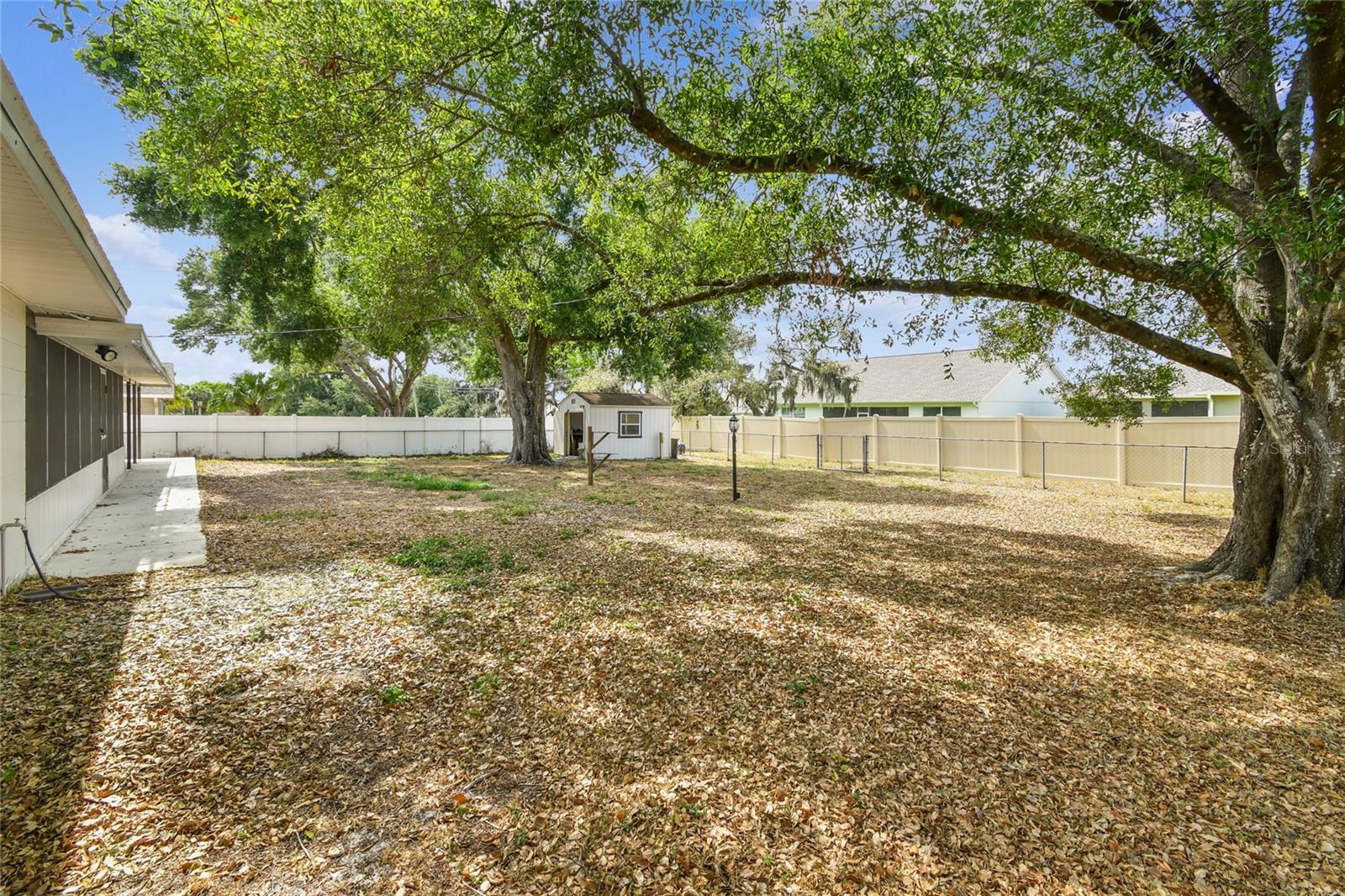 Image 67 of 81 For 1102 Shadowbrook Drive N