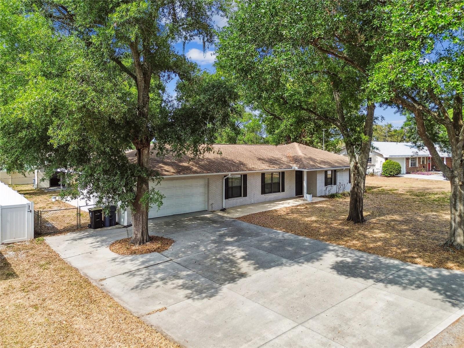 Image 70 of 81 For 1102 Shadowbrook Drive N