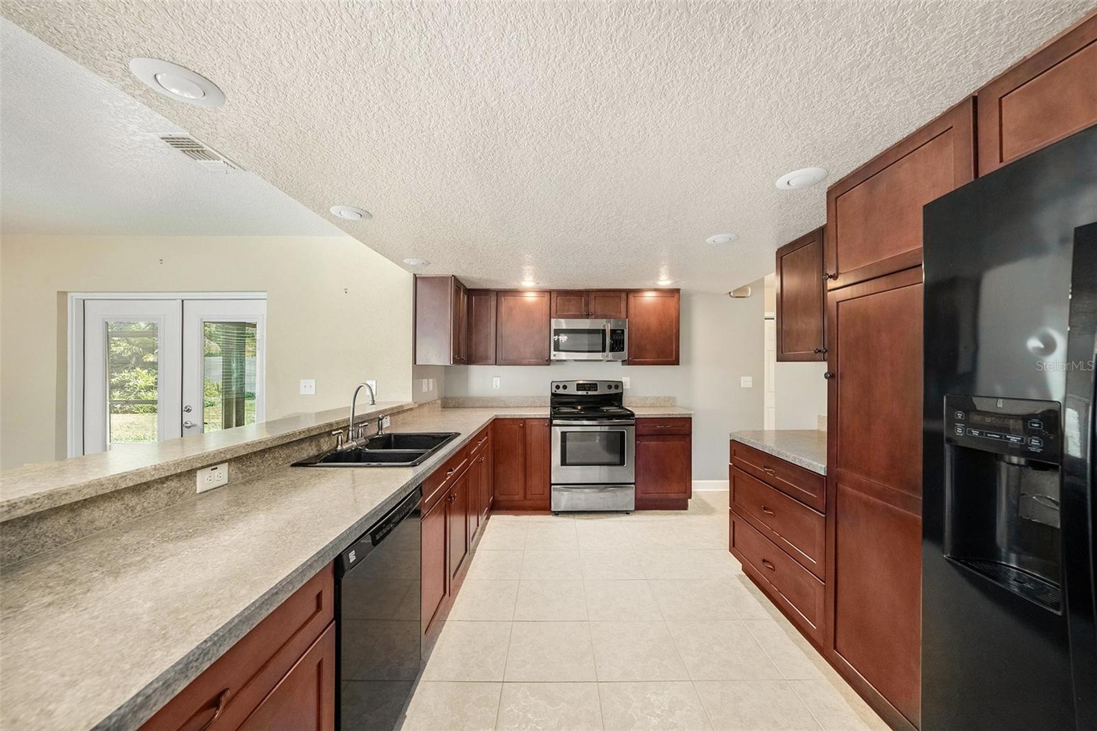Image 12 of 31 For 5905 Berkford Drive