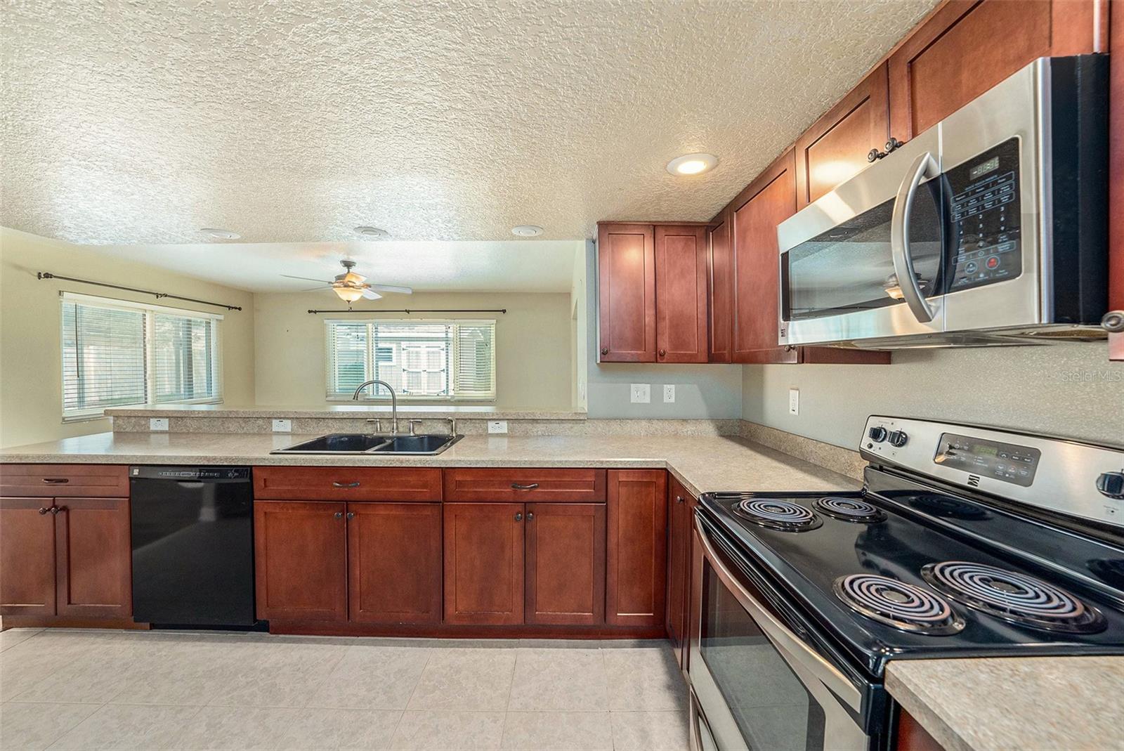 Image 13 of 31 For 5905 Berkford Drive