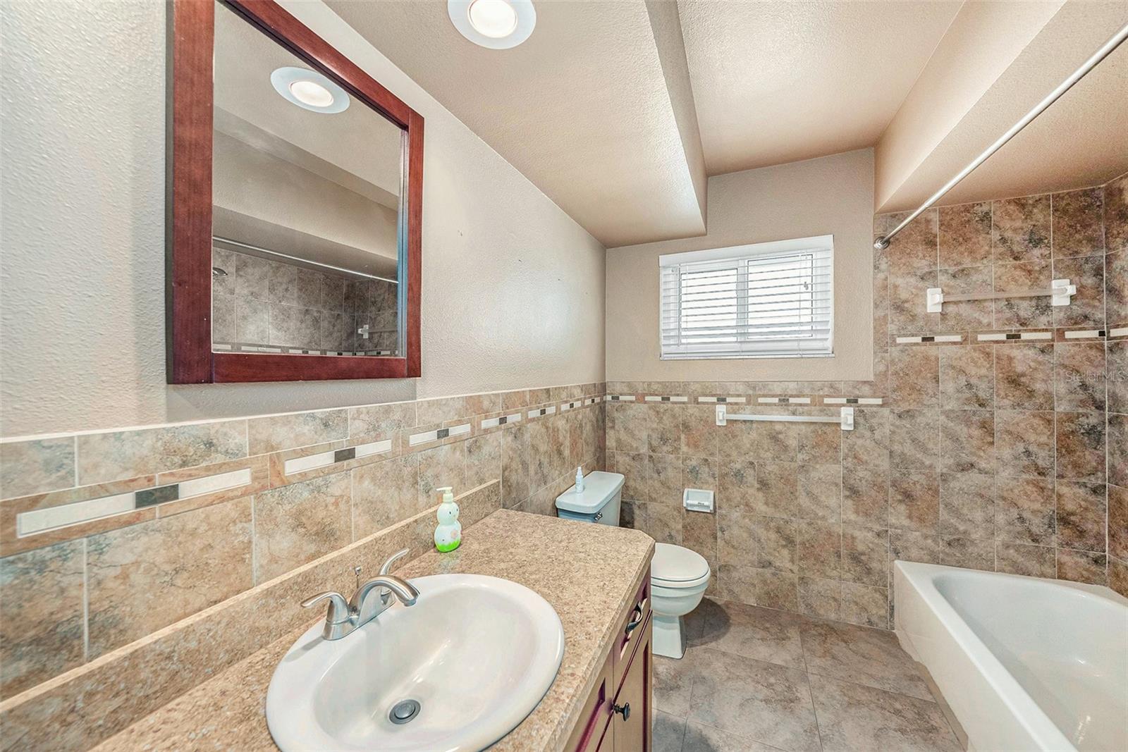 Image 15 of 31 For 5905 Berkford Drive