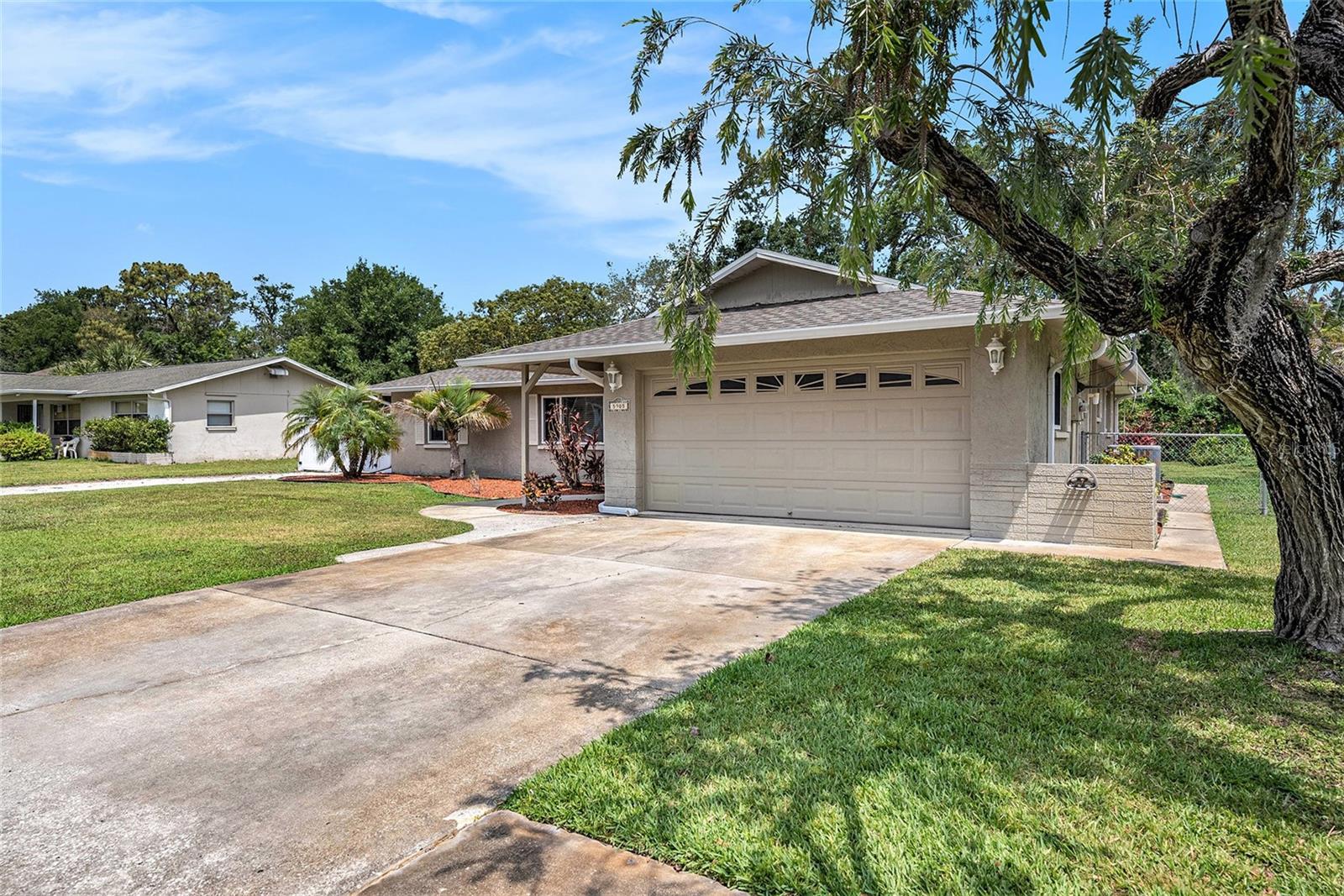 Image 4 of 31 For 5905 Berkford Drive