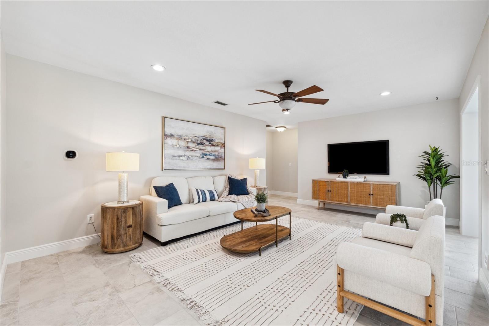 Image 12 of 41 For 3912 Doral Drive
