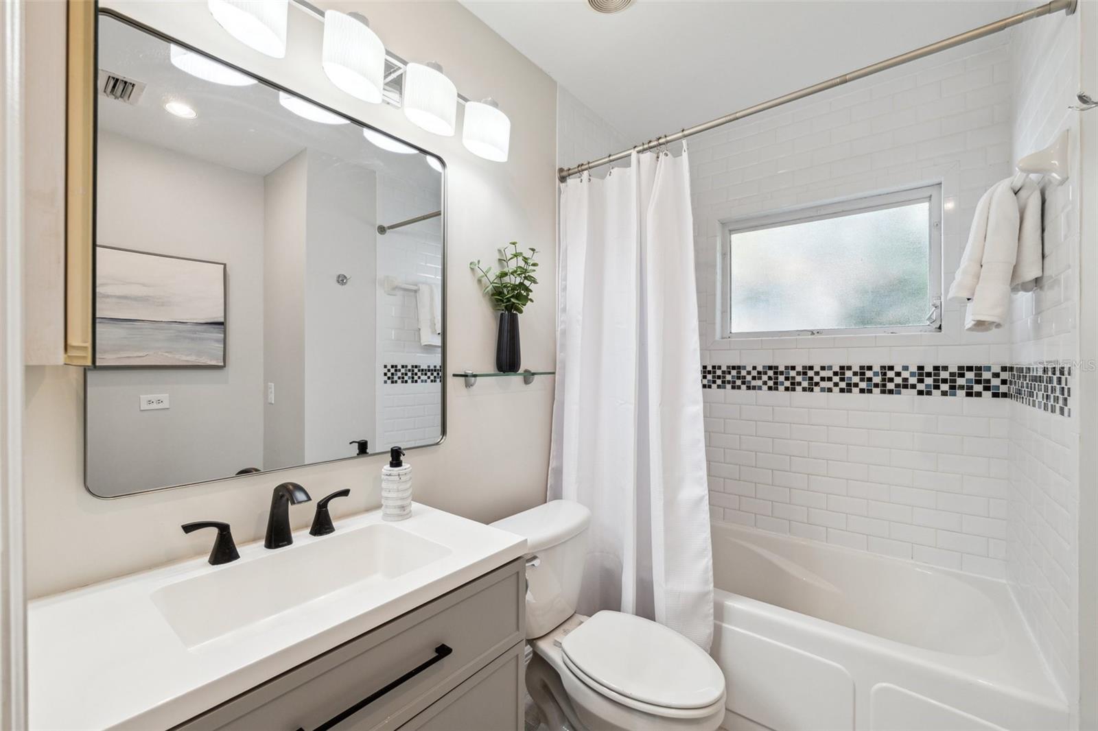 Image 17 of 41 For 3912 Doral Drive
