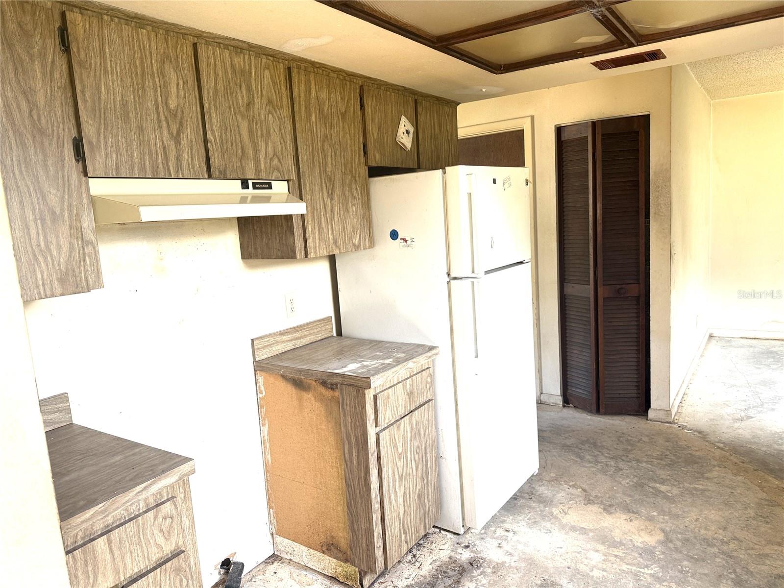 Image 11 of 29 For 9722 Kenton Road