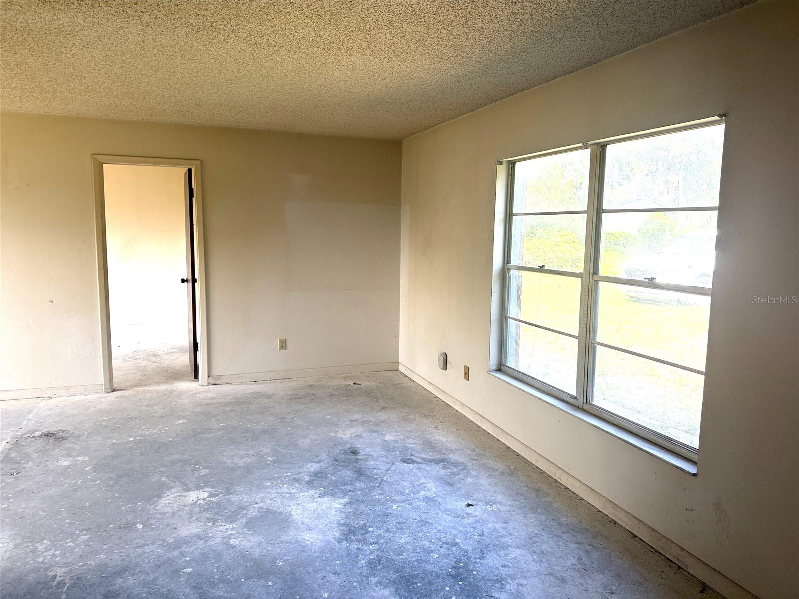 Image 9 of 29 For 9722 Kenton Road