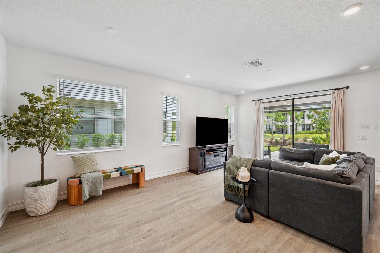 Image 12 of 100 For 5103 San Martino Drive