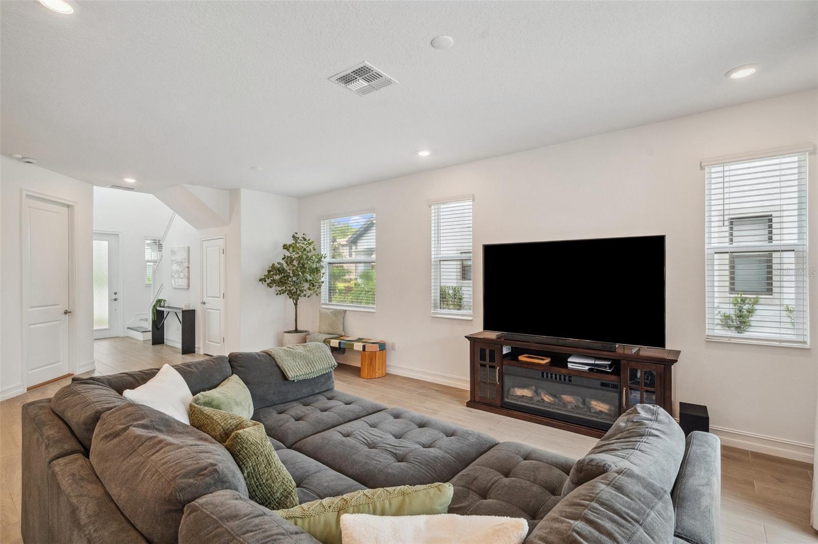 Image 15 of 100 For 5103 San Martino Drive