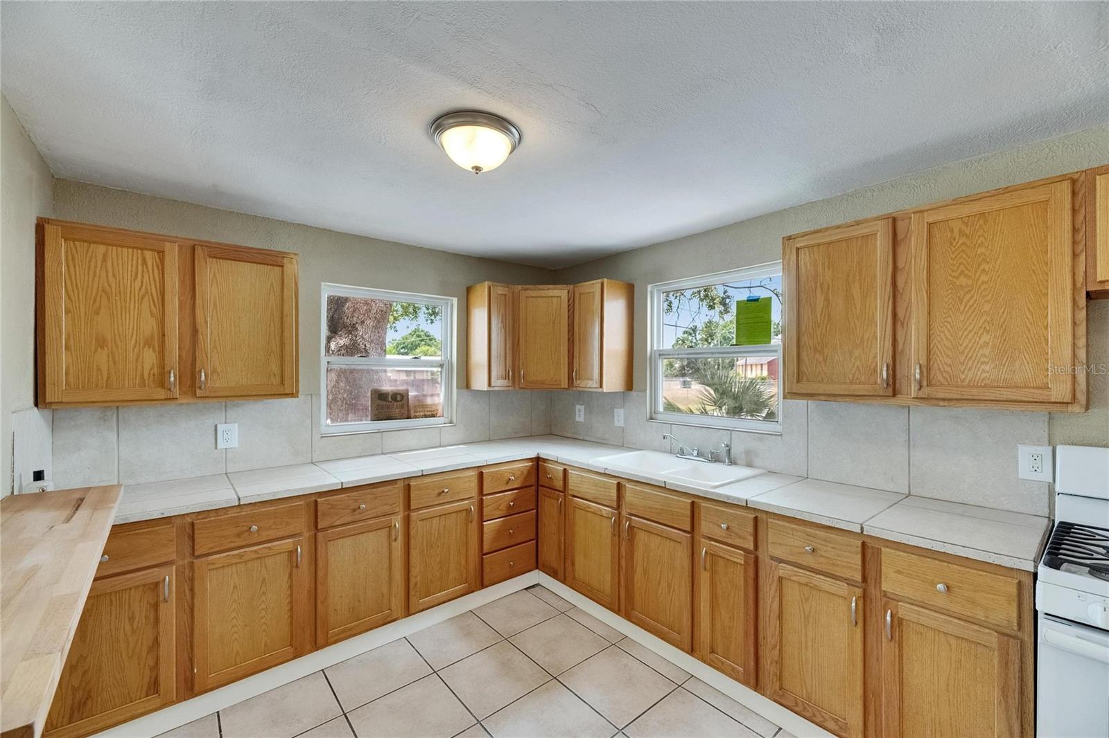 Image 11 of 42 For 2402 Harper Street
