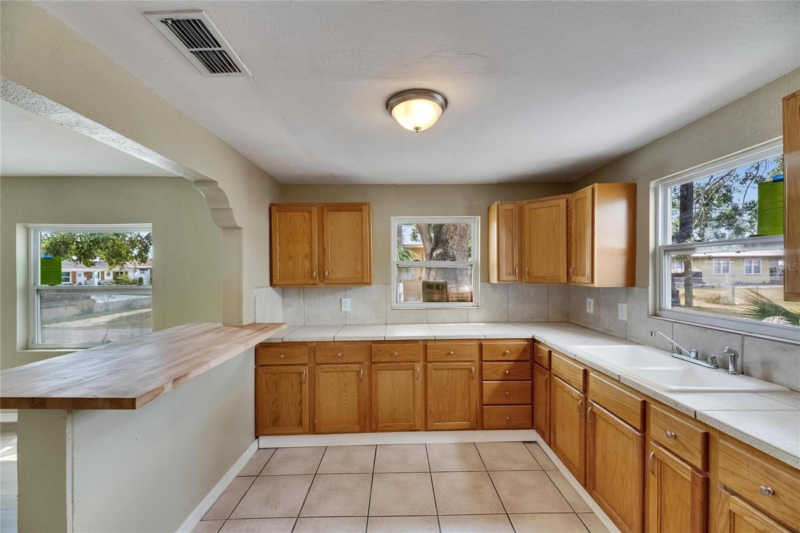 Image 9 of 42 For 2402 Harper Street