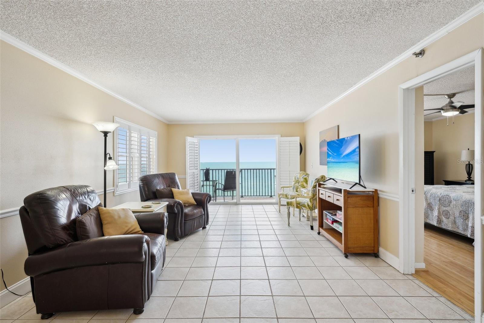 Image 10 of 56 For 14300 Gulf Boulevard 401