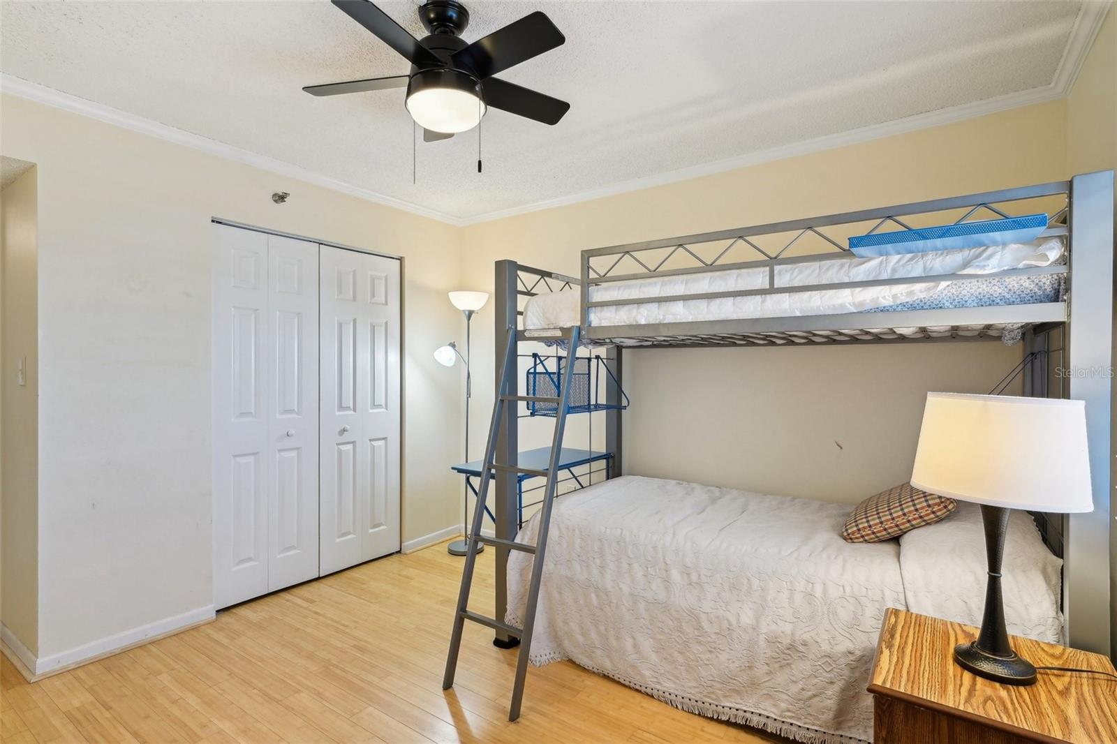 Image 32 of 56 For 14300 Gulf Boulevard 401