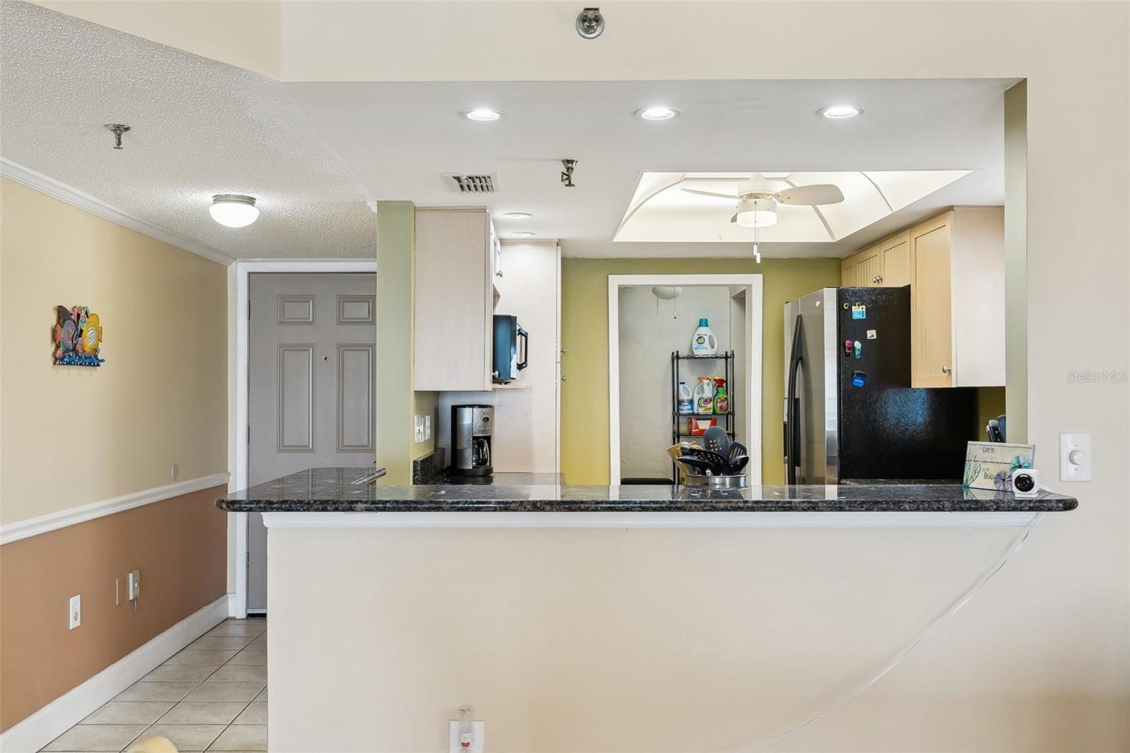 Image 47 of 56 For 14300 Gulf Boulevard 401