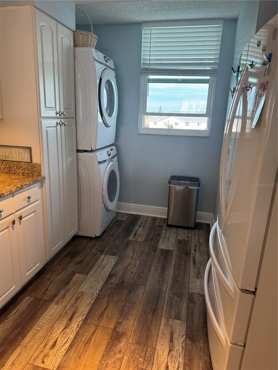 Image 10 of 16 For 15462 Gulf Boulevard 406