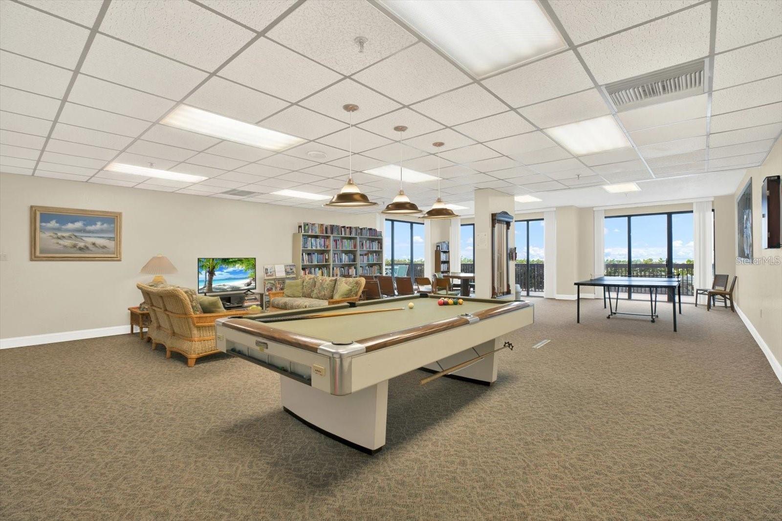 Image 15 of 16 For 15462 Gulf Boulevard 406