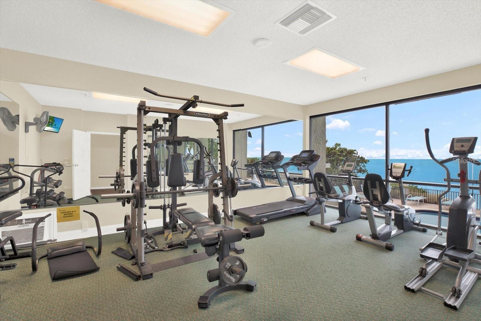 Image 16 of 16 For 15462 Gulf Boulevard 406