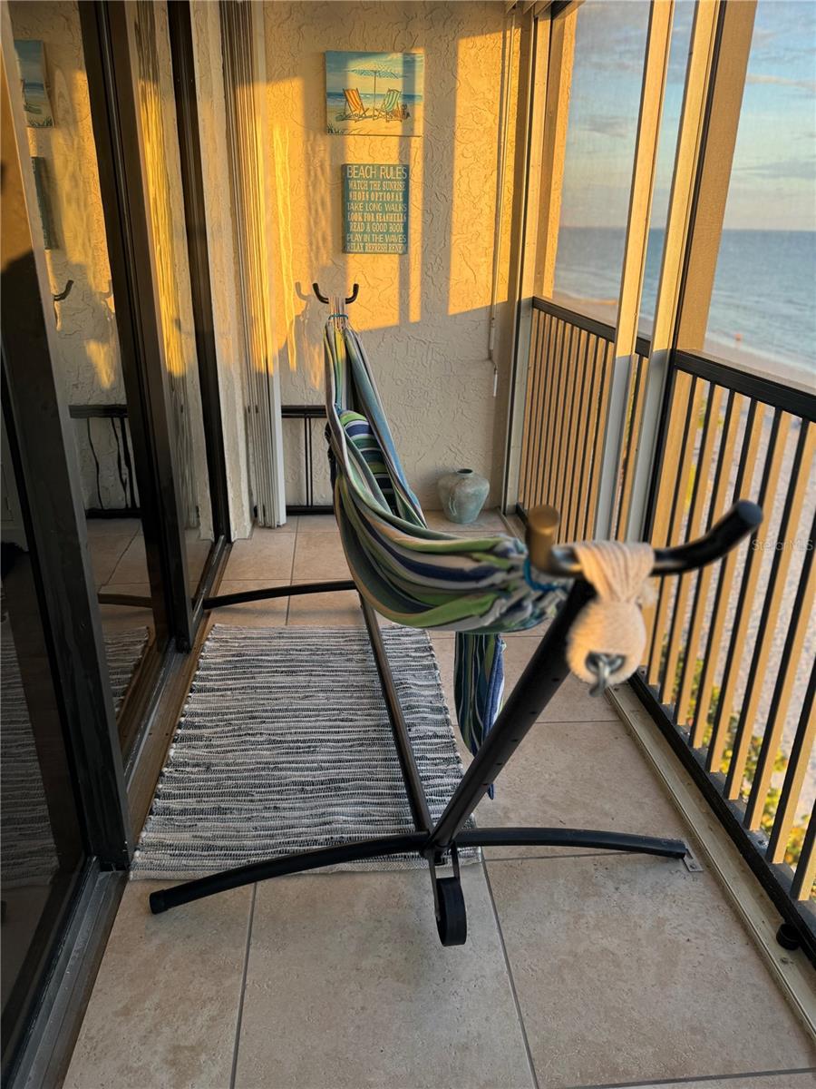 Image 4 of 16 For 15462 Gulf Boulevard 406