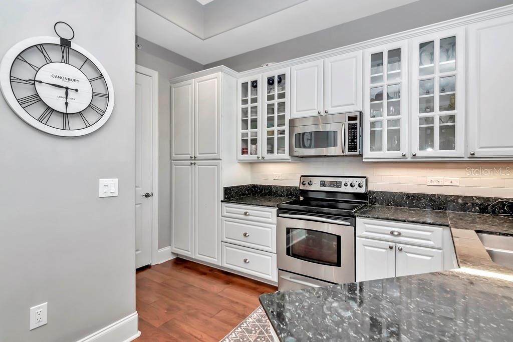 Image 10 of 24 For 275 Bayshore Boulevard 1708