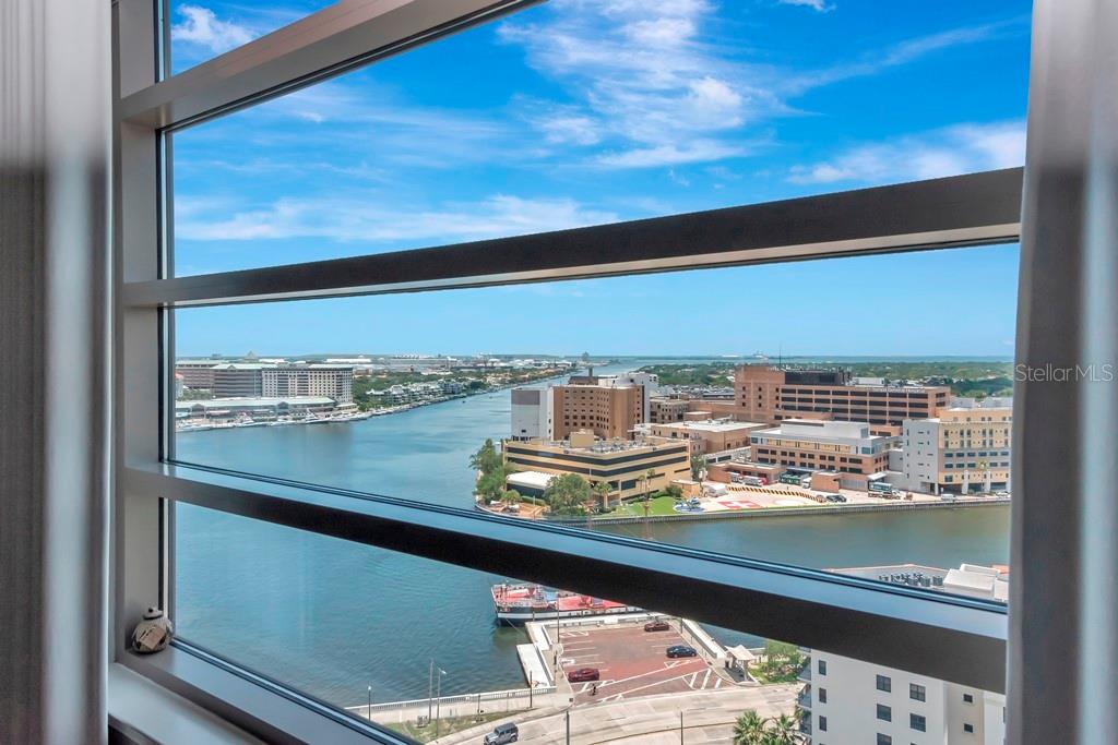 Image 22 of 24 For 275 Bayshore Boulevard 1708