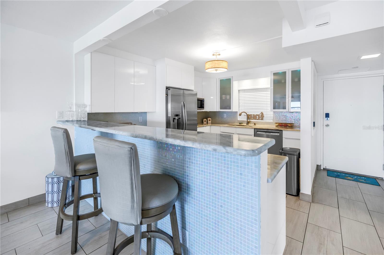 Image 13 of 32 For 1120 Shore Drive Ne 804