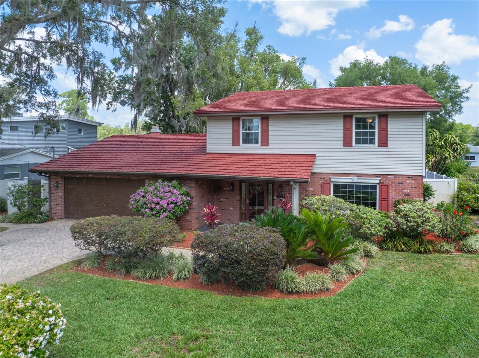 Details for 18712 Lakeshore Drive, LUTZ, FL 33549