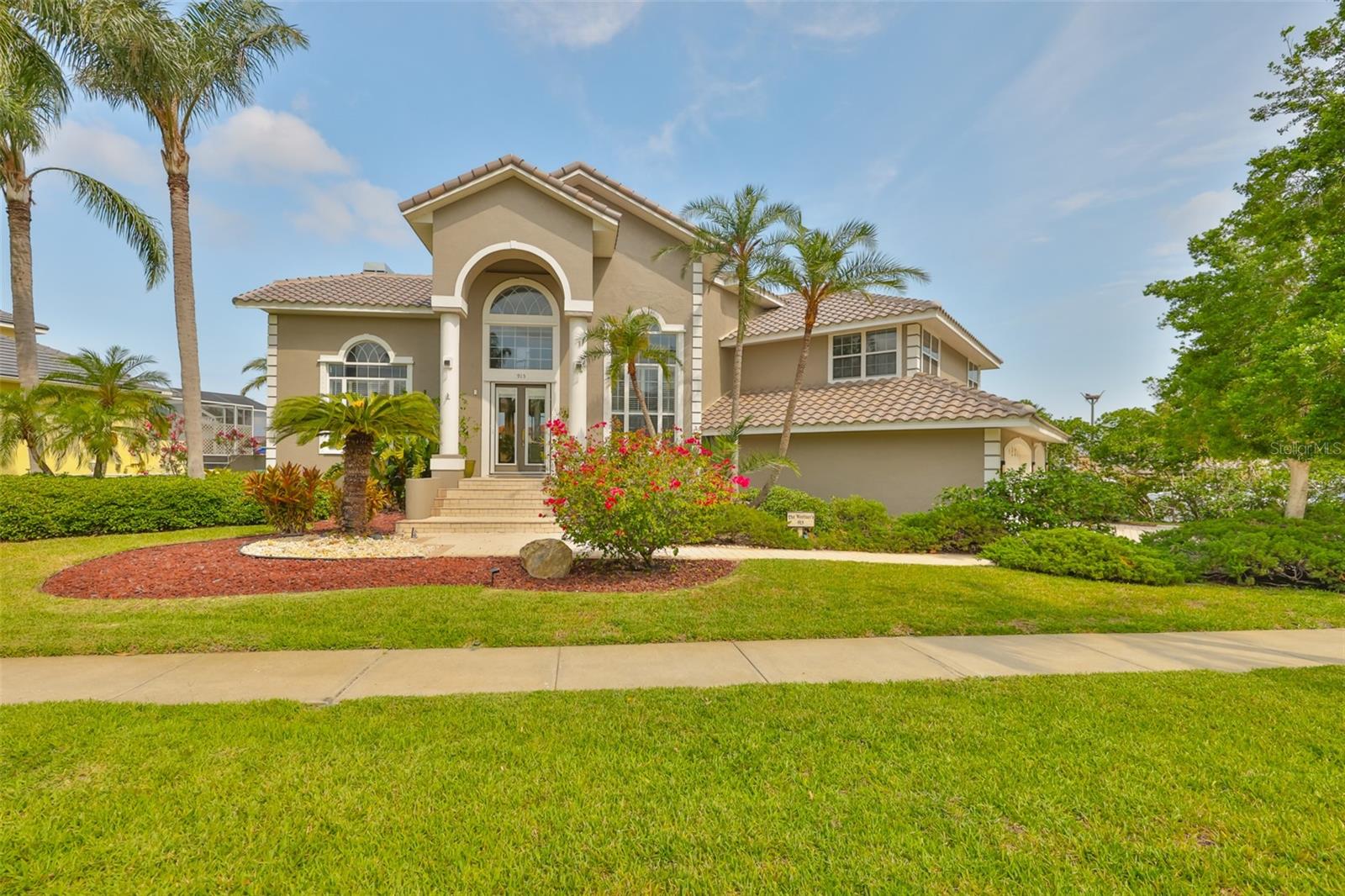 Image 2 of 69 For 915 Symphony Isles Boulevard