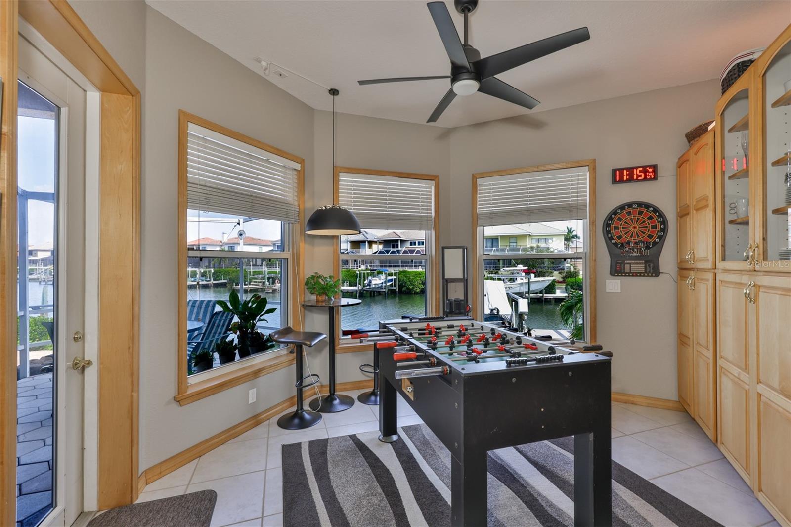 Image 21 of 69 For 915 Symphony Isles Boulevard