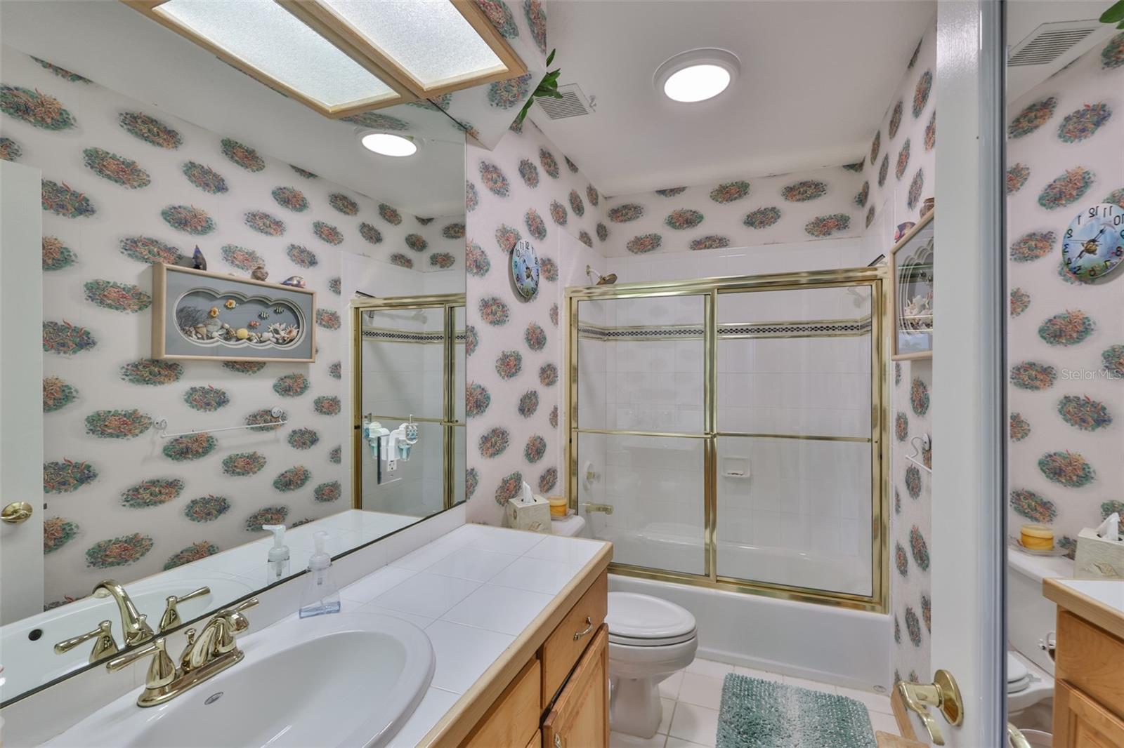 Image 37 of 69 For 915 Symphony Isles Boulevard