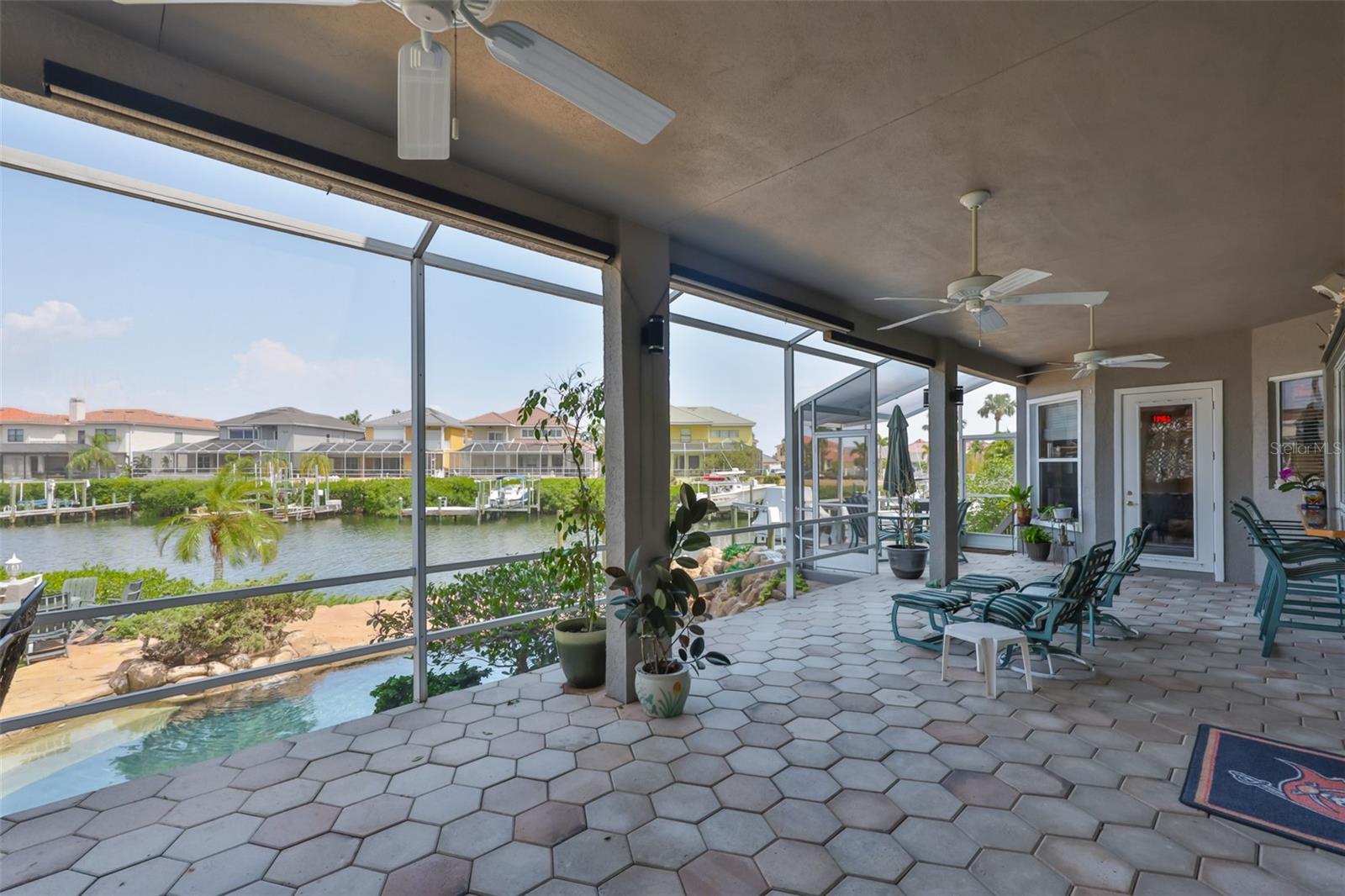 Image 40 of 69 For 915 Symphony Isles Boulevard
