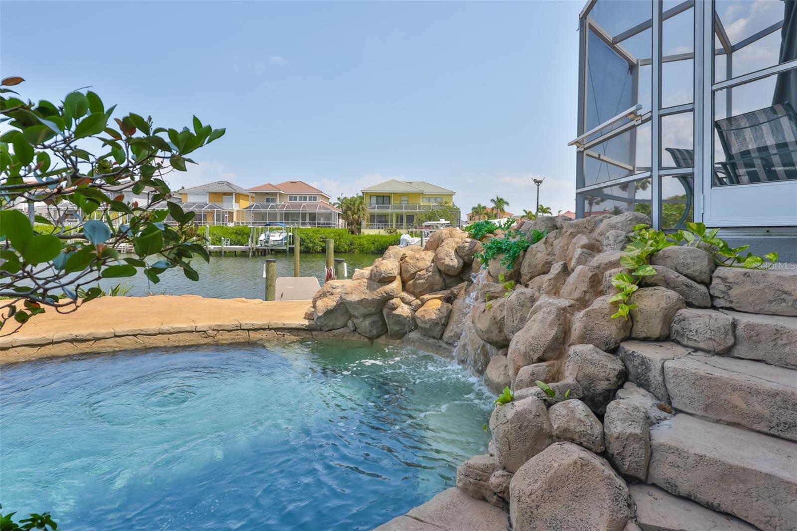Image 44 of 69 For 915 Symphony Isles Boulevard