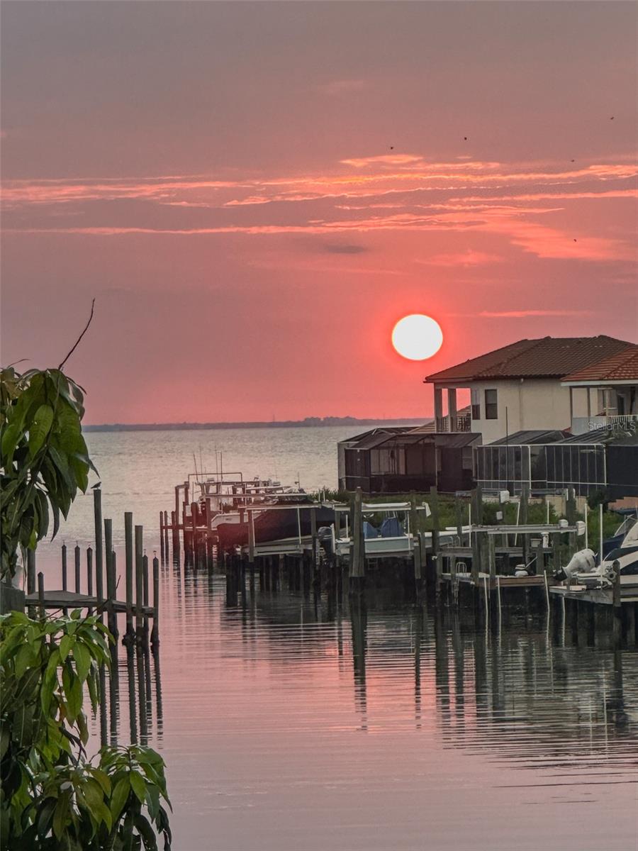 Image 54 of 69 For 915 Symphony Isles Boulevard