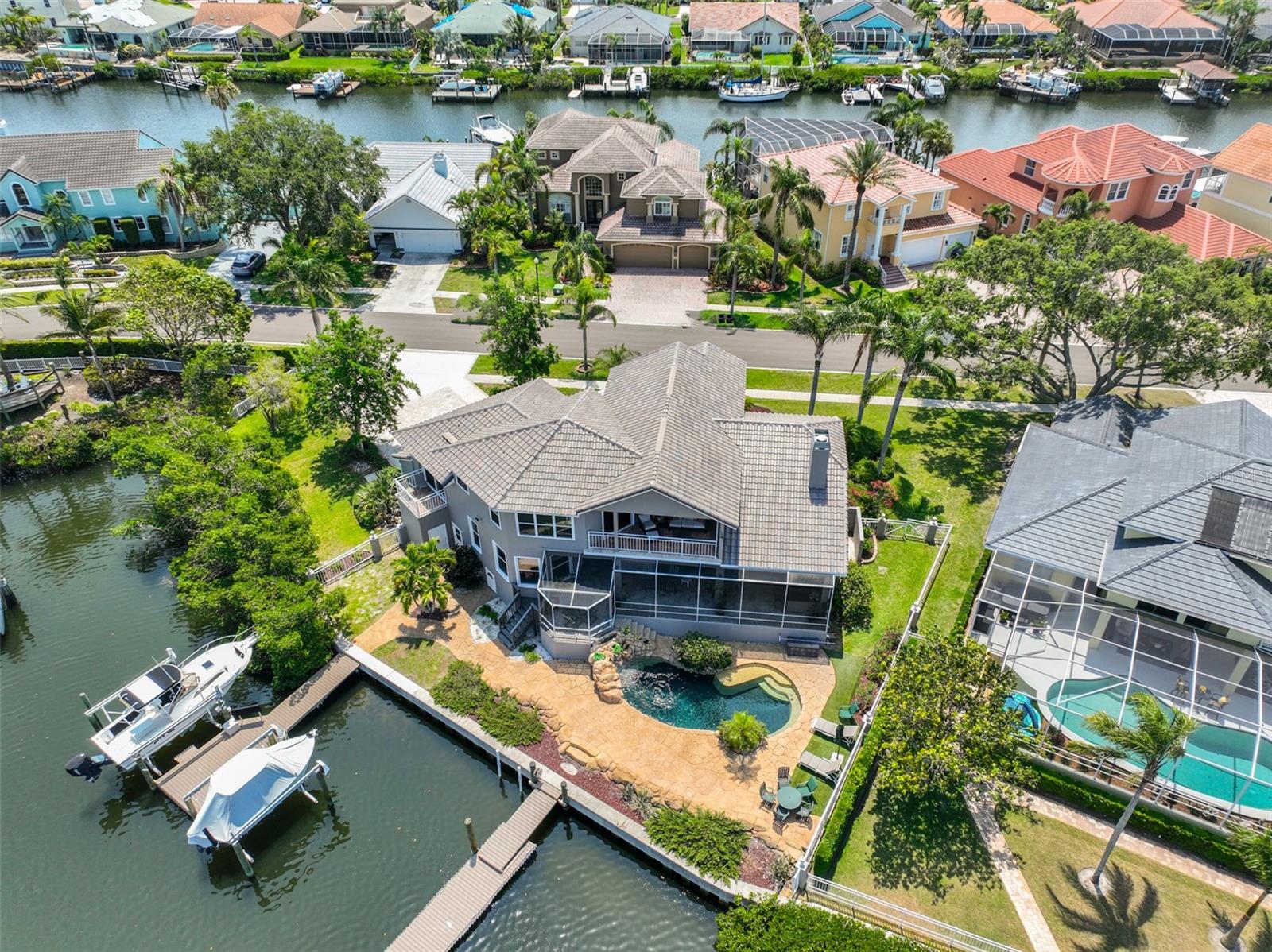 Image 6 of 69 For 915 Symphony Isles Boulevard