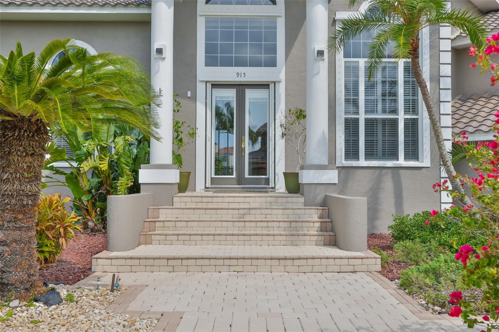 Image 9 of 69 For 915 Symphony Isles Boulevard