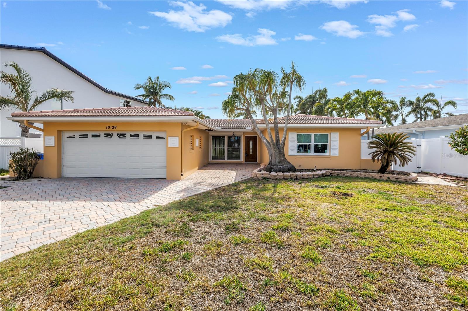 Details for 10128 Yacht Club Drive, TREASURE ISLAND, FL 33706