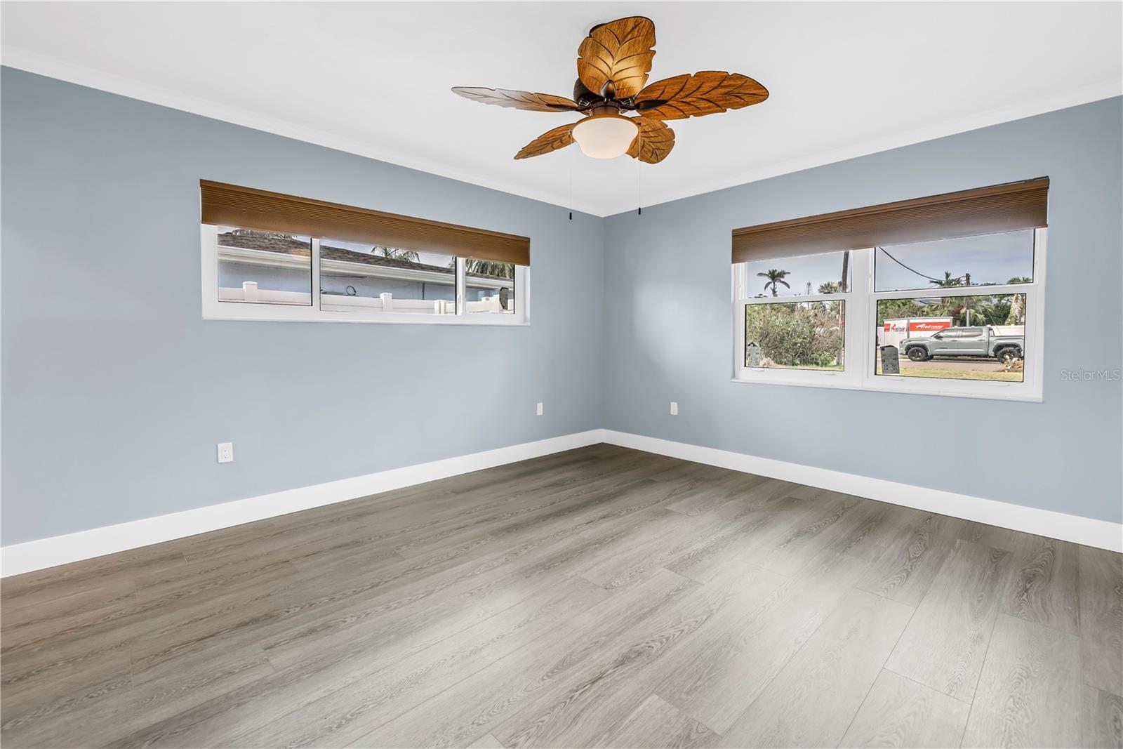 Image 9 of 80 For 10128 Yacht Club Drive