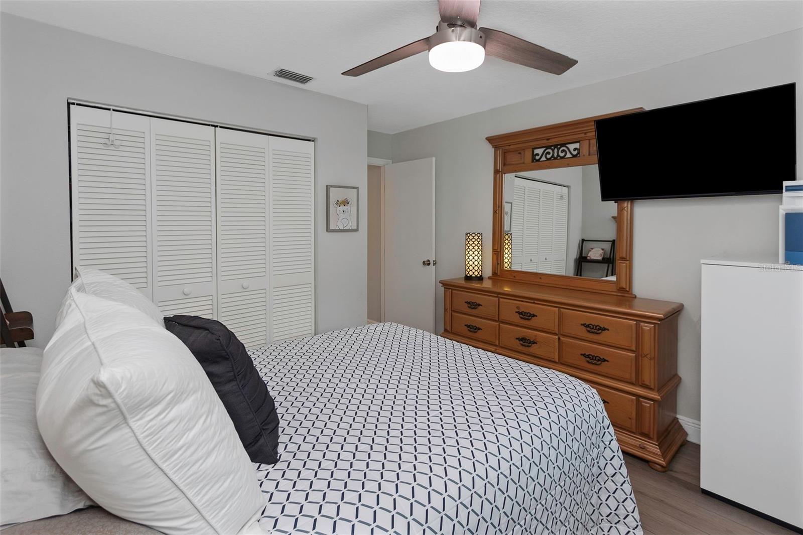 Image 16 of 29 For 200 Pinewinds Boulevard