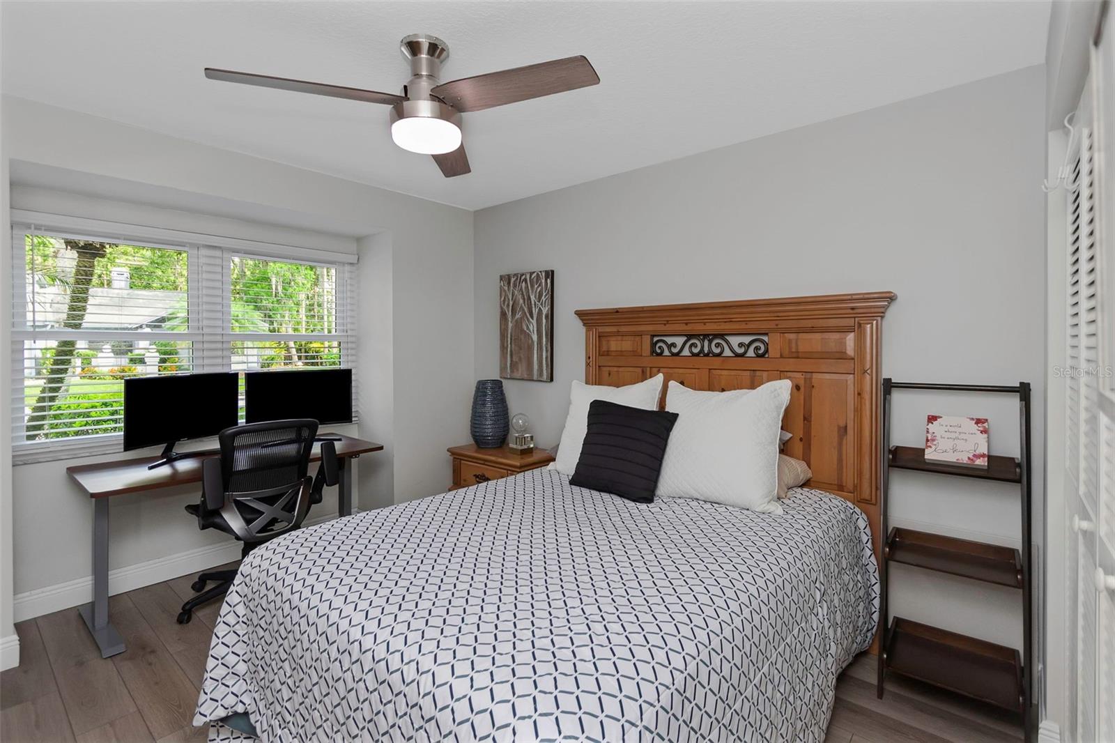 Image 17 of 29 For 200 Pinewinds Boulevard