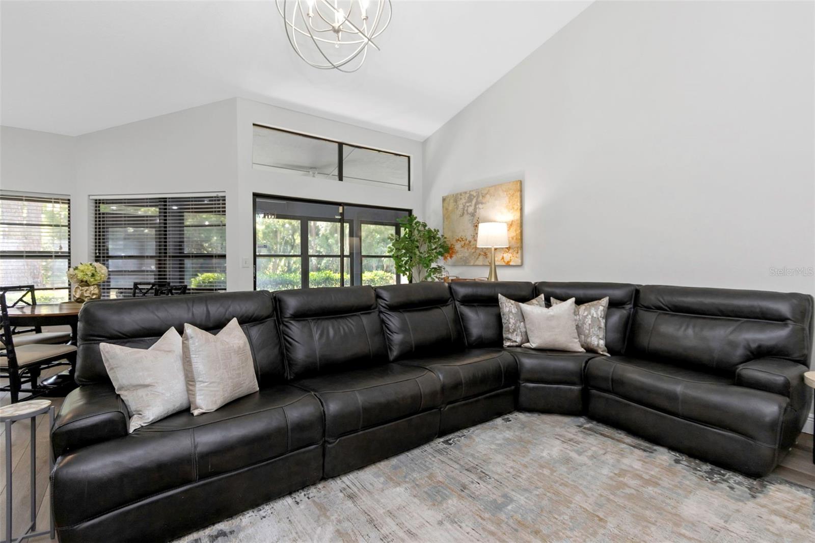 Image 5 of 29 For 200 Pinewinds Boulevard