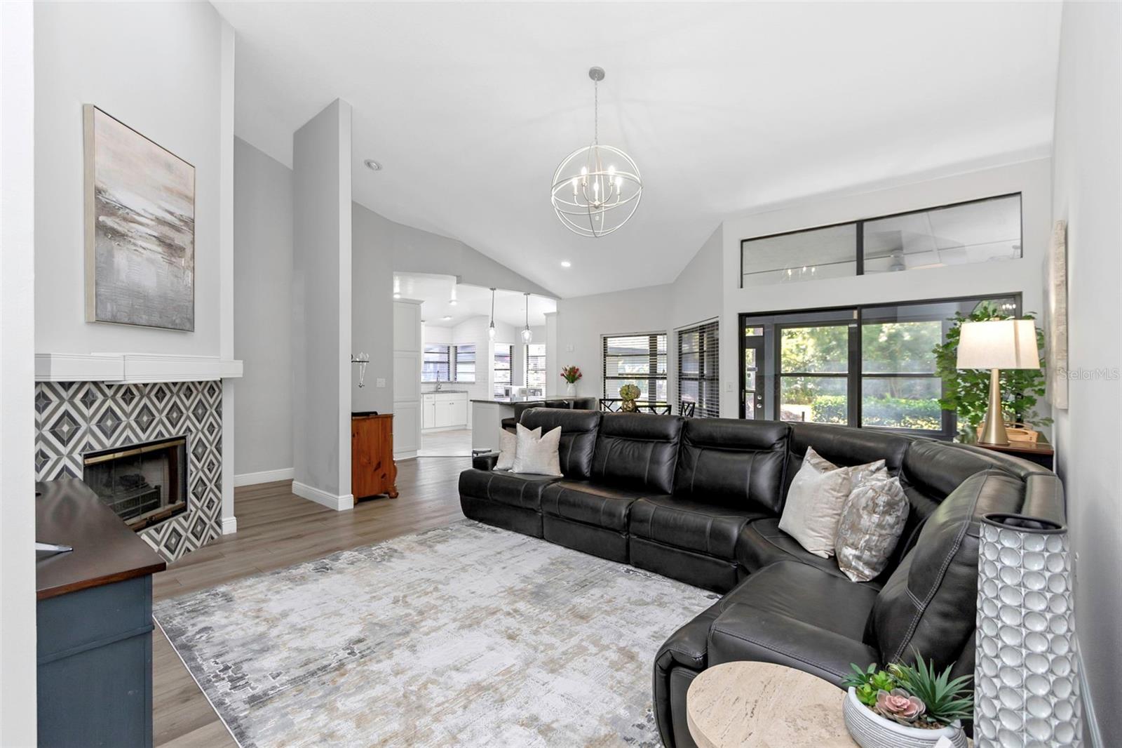Image 7 of 29 For 200 Pinewinds Boulevard