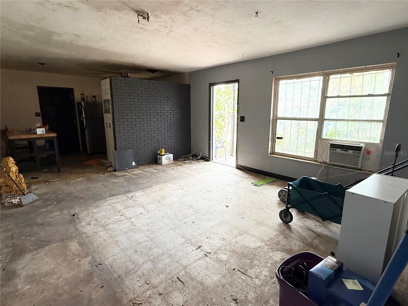 Image 8 of 26 For 6715 16th Street N