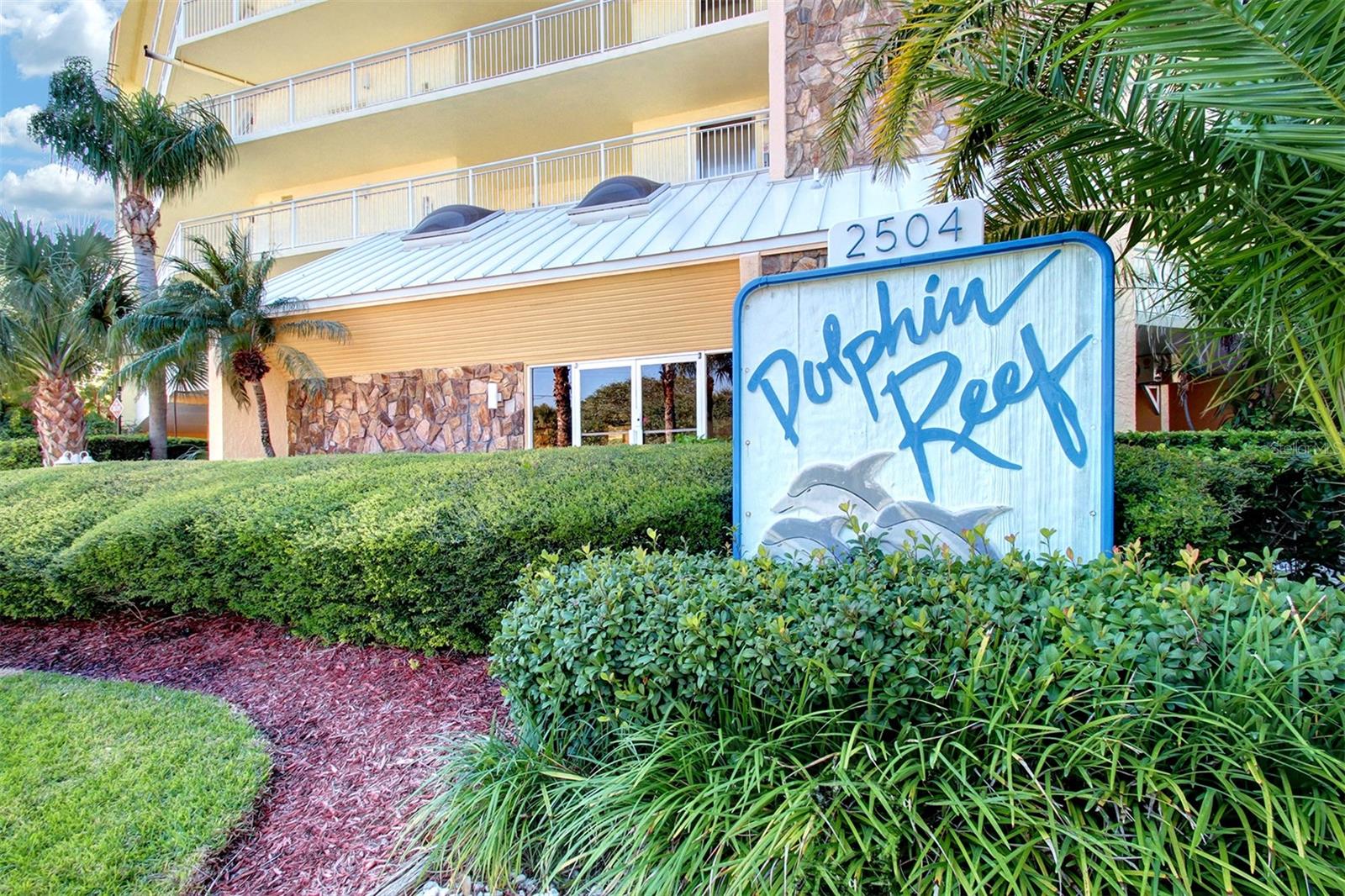 Image 2 of 46 For 2504 Gulf Boulevard 201