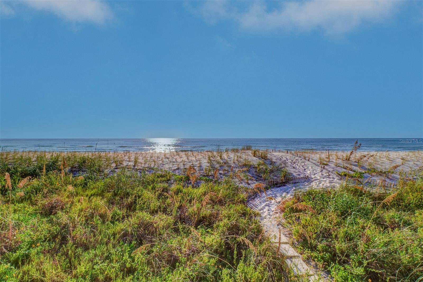 Image 38 of 46 For 2504 Gulf Boulevard 201