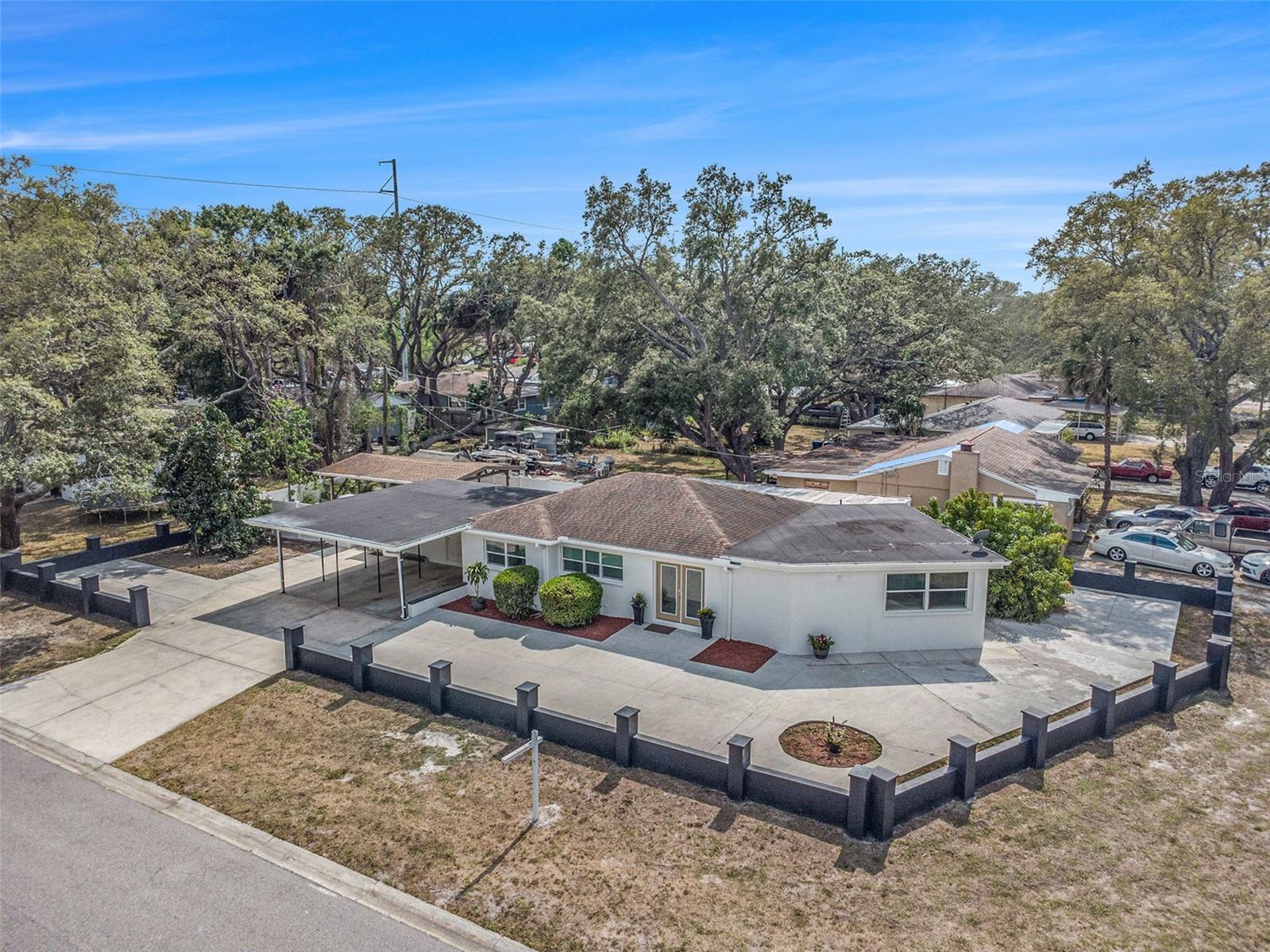 Image 27 of 30 For 202 Azalea Avenue