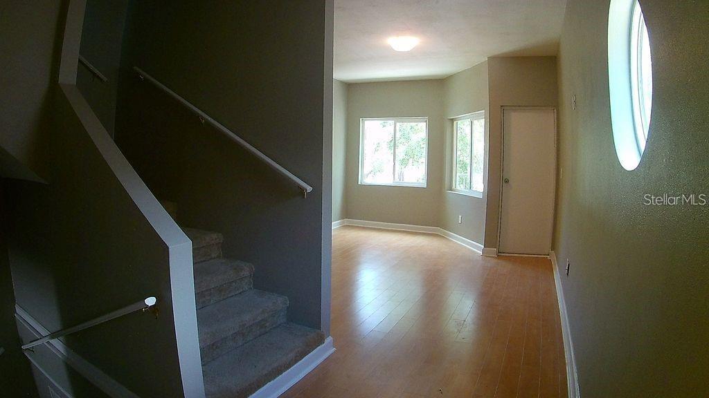 Image 2 of 10 For 57 25th Street N