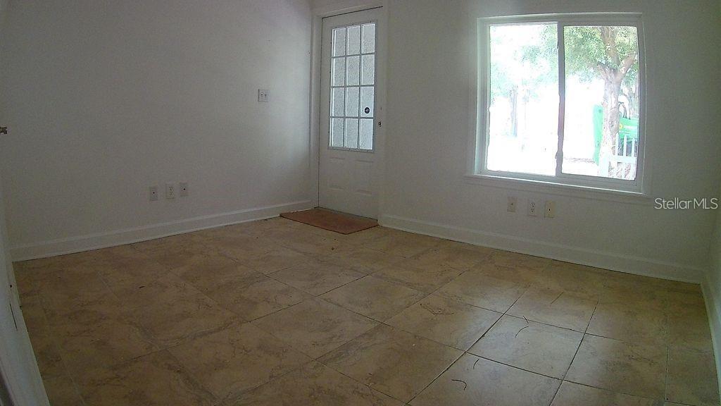 Image 8 of 10 For 57 25th Street N