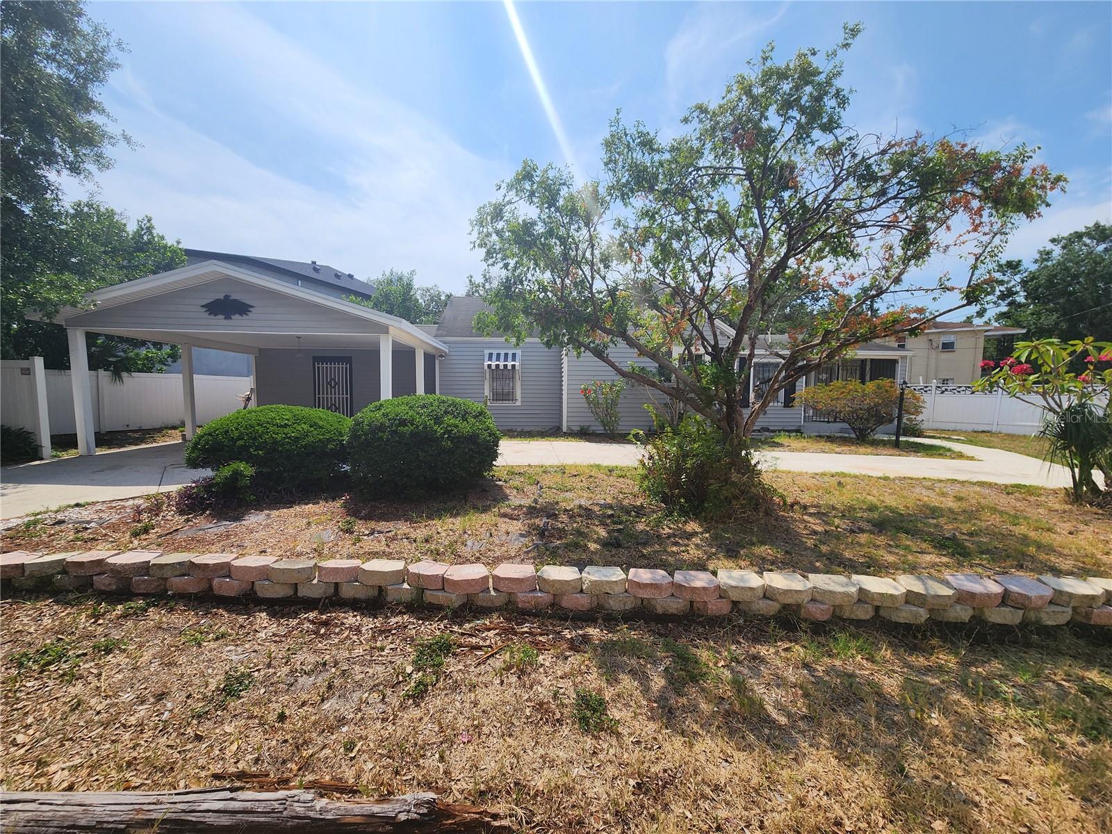 Image 2 of 33 For 116 Arrawana Avenue