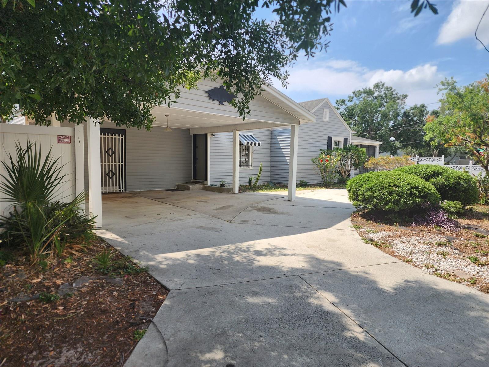 Image 3 of 33 For 116 Arrawana Avenue