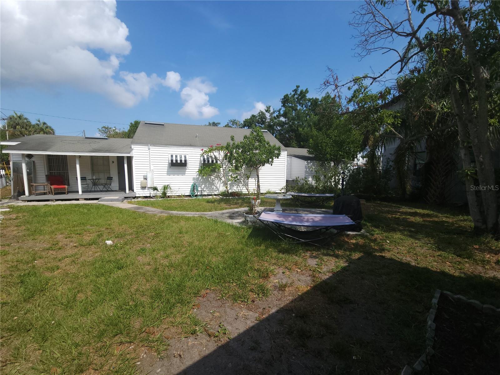 Image 5 of 33 For 116 Arrawana Avenue