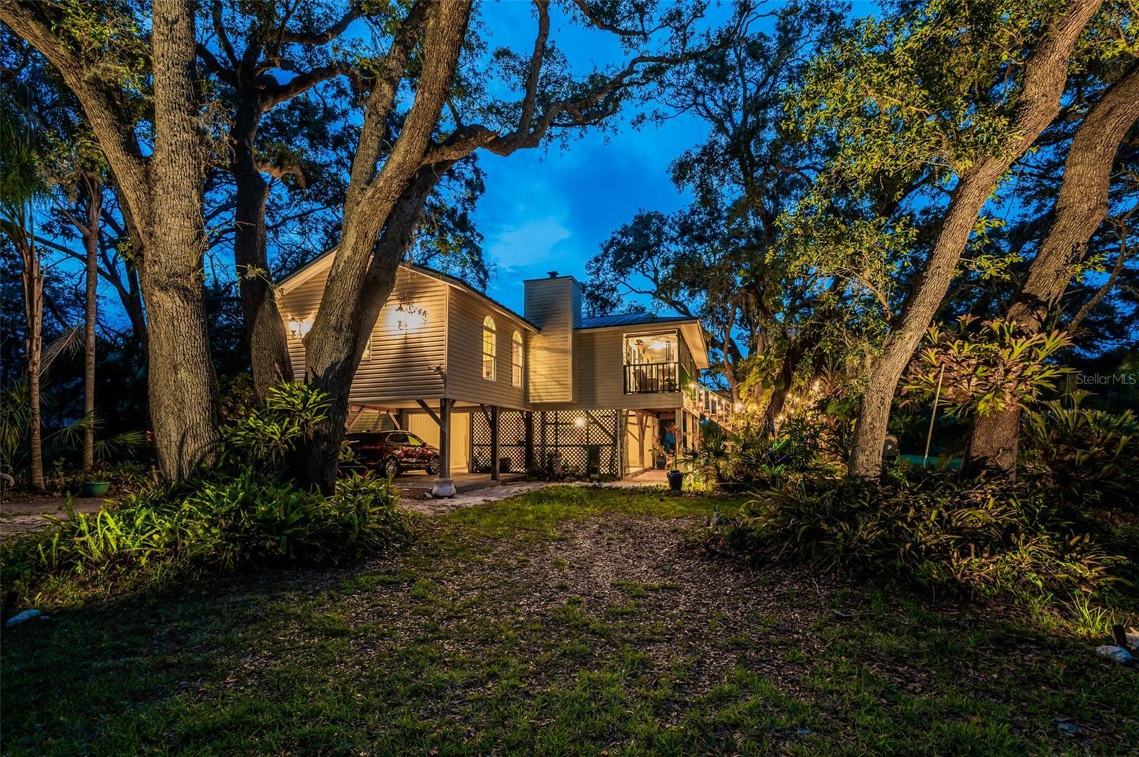 Listing photo id 8 for 420 Hanby Street